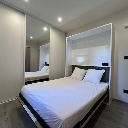 T2 Renove Avec Terrasse, Climatisation, Proche Port Et - 4 Couchages, Parking Inclus - Fr-1-229-880 * Gruissan