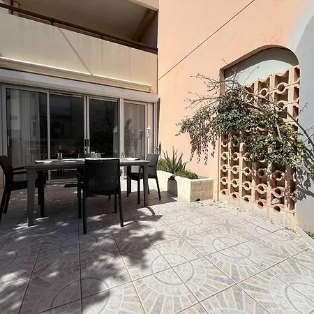 T2 Renove Avec Terrasse, Climatisation, Proche Port Et - 4 Couchages, Parking Inclus - Fr-1-229-880 Apartment *