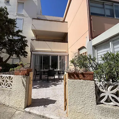T2 Renove Avec Terrasse, Climatisation, Proche Port Et - 4 Couchages, Parking Inclus - Fr-1-229-880